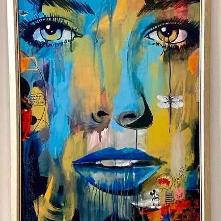 Licensed ,jazzy Class 3 Bedrooms Homes 100mb Wi-fi *