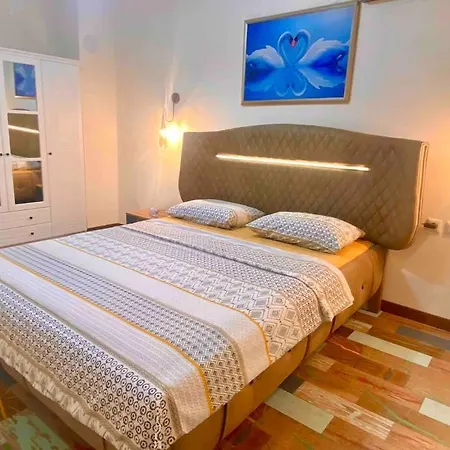 Lägenhet Licensed ,jazzy Class 3 Bedrooms Homes 100mb Wi-fi *